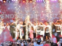 Pendikspor, Süper Lig’e yükselişini coşkuyla kutladı