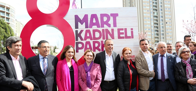 81 İLDEN GELEN KADINLAR 81 MEYVE FİDANI DİKDİ