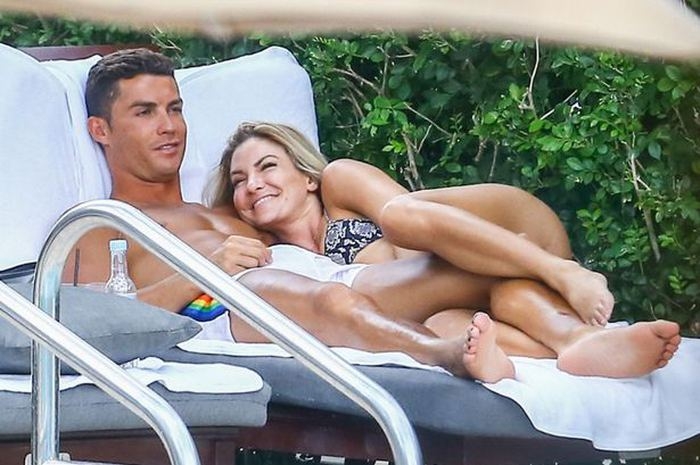 Cassandre Davis'ten  Cristiano Ronaldo açıklaması! 20