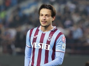 Trabzonspor'un parlayan golcüsü Enis Destan