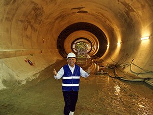 SÜRÜCÜ KABİNSİZ METRO