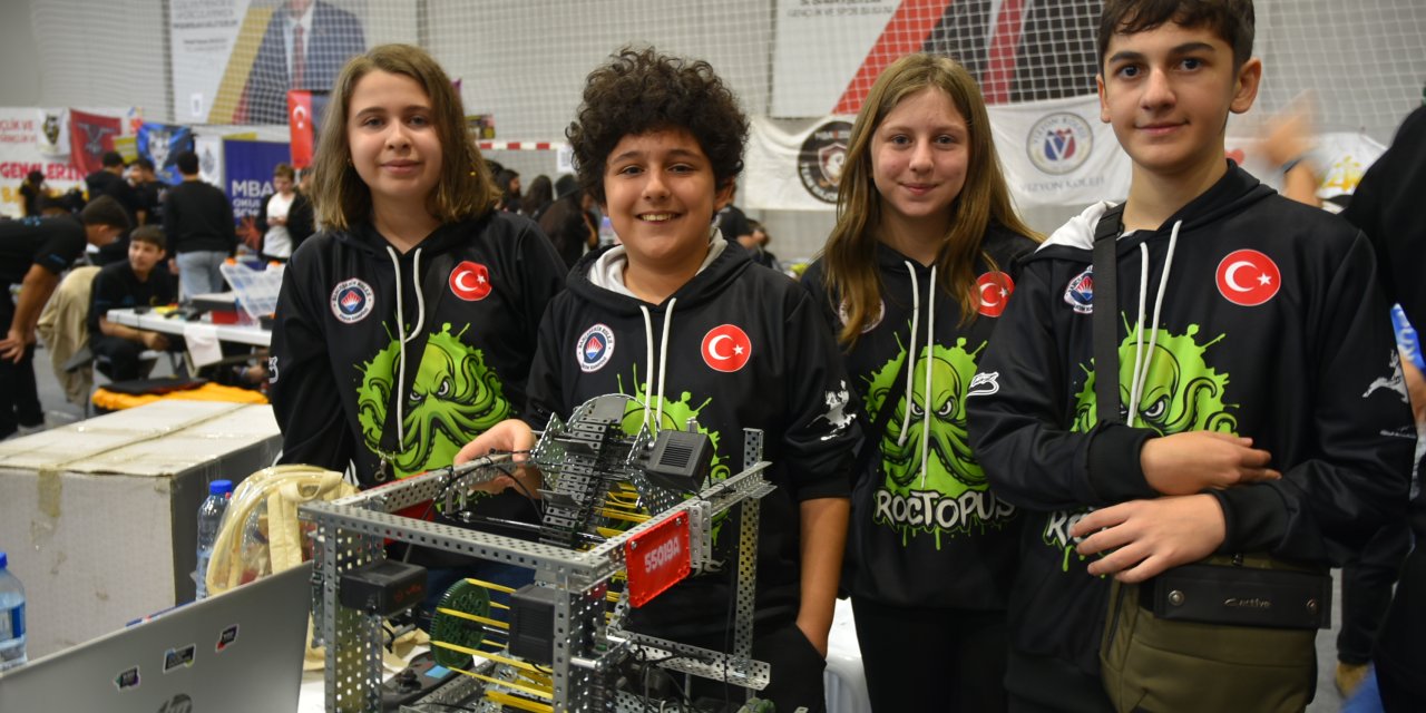 Geleceğin Mühendisleri Pendik Robot Yarışları'nda Buluştu