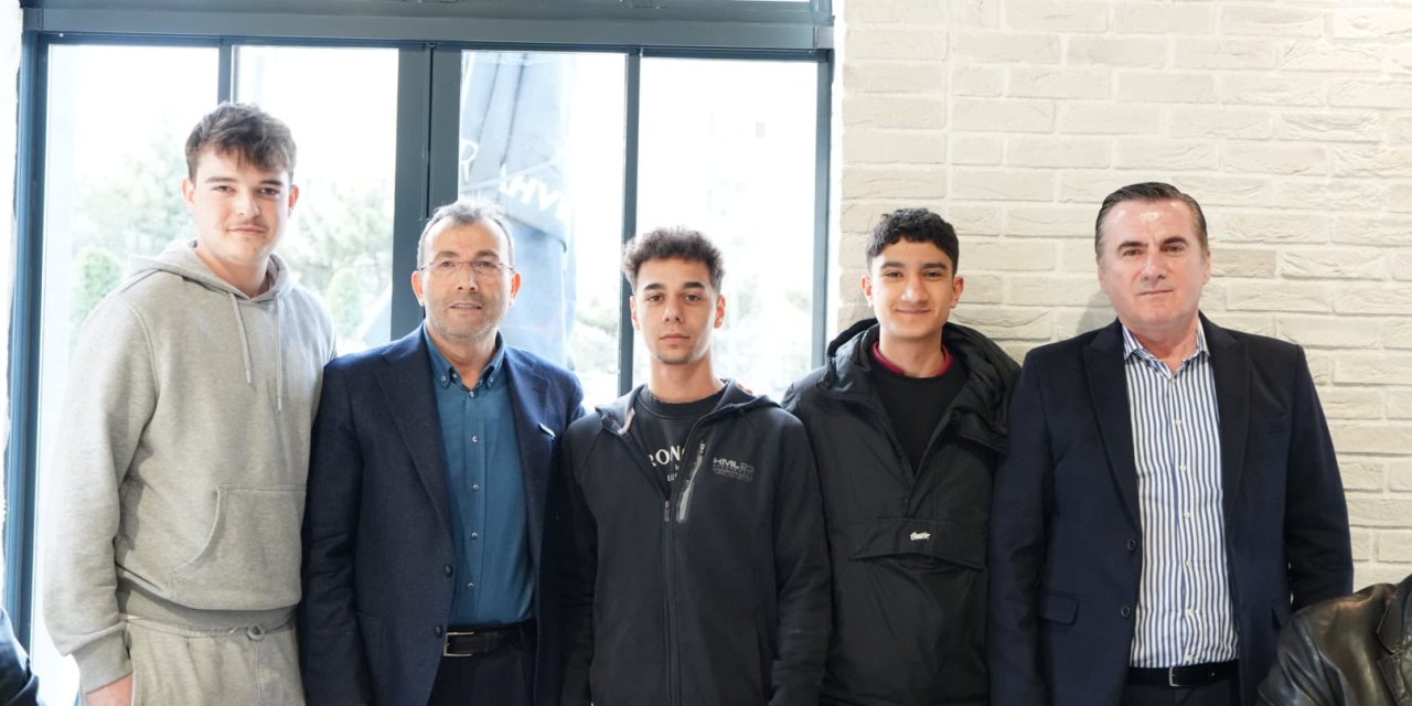 PenCR Kahve Açıldı: Başkan Cin Gençlerle Buluştu