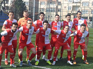 ATAŞEHİR ÇAMOLUKSPOR HAKEMİ GEÇEMEDİ