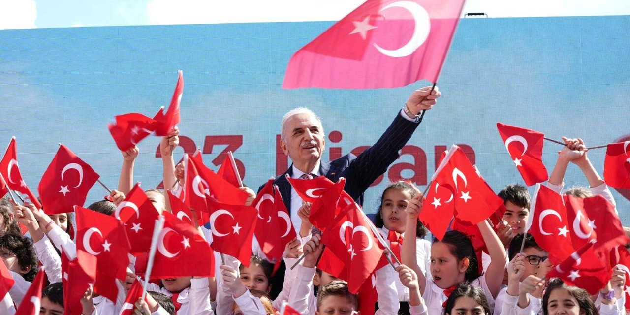 “23 Nisan Ulusal Egemenlik ve Çocuk Bayramı Ümraniye’de Coşkuyla Kutlandı”
