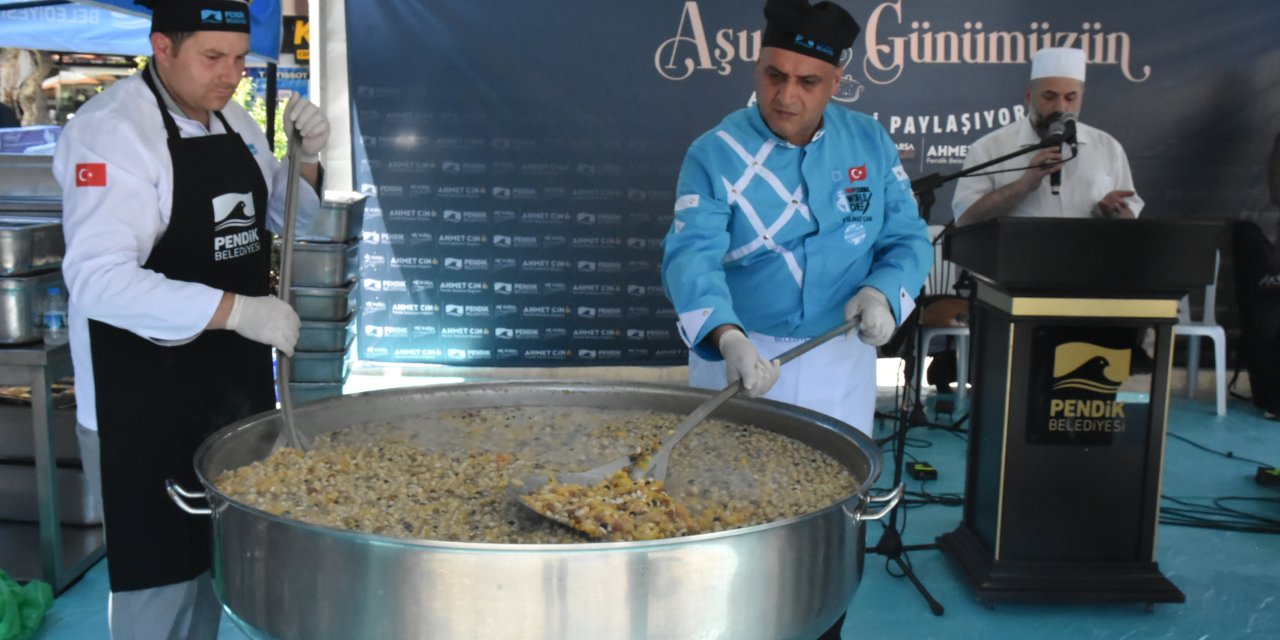 Paylaşma ve Kardeşlik: Pendik’te Aşure Etkinliği
