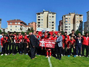 TÜRKİYE ŞAMPİYONU PENDİK U19 TAKIMINA ÖDÜL