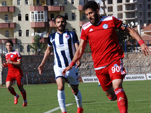 TUZLASPOR, UZATMALARDA 1 PUANA RAZI OLDU