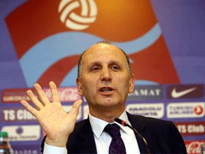 "TRABZONSPOR’UN ÖNÜNÜ KİMSE KESEMEZ"