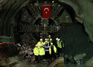 İLKLERİN METROSU KABATAŞ-MAHMUTBEY…