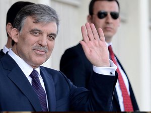 GÜL-DAVUTOĞLU GÖRÜŞMESİNDE KRİZ: SİZİNLE DEĞİLİM!