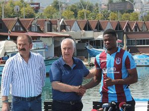 TRABZONSPOR YENİ GOLCÜSÜNÜ RESMEN AÇIKLADI!