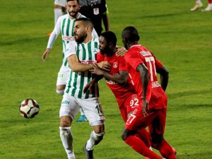 ÜMRANİYESPOR’UN  BİLEĞİ BÜKÜLMÜYOR