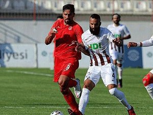 ÜMRANİYESPOR ÜÇ PUANLA BAŞLADI