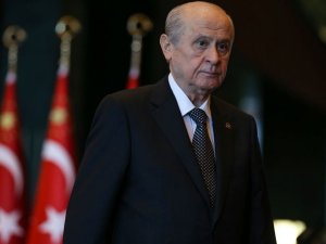 BAHÇELİ 'İHANET OLUŞUM'  DEYİP TOPA TUTTU!