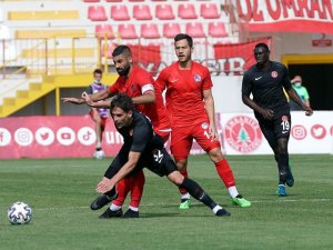 ÜMRANİYESPOR’DA CANLAR ÇALIYOR