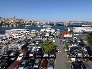 İSTANBUL'DA OTOPARKLAR HER GÜN YOĞUN