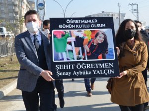 ÖĞRETMENLER, ŞEHİT MESLEKTAŞLARI İÇİN YÜRÜDÜ