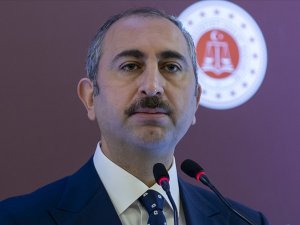 BAKAN GÜL: TÜRK YARGISI DARBECİ HESAP SORMAYA DEVAM EDİYOR