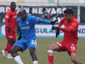 ERZURUMSPOR UZATMADA BİR PUANI KURTARDI