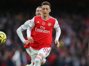 MESUT ÖZİL'İN TRANSFERİNDE MENAJER KRİZİ