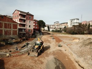 PENDİK YAYALAR MAHALLESİ’NE 1 KM’LİK YENİ CADDE