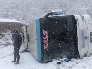 Zonguldak Yolcu otobüsü devrildi! Çok sayıda yaralı var