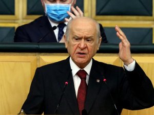 Bahçeli'den Sezen Aksu'ya tepki