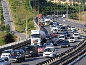 Tatil dönüşü Uzun yola çıkacak sürücülere uyarı Erken yola çıkmayın