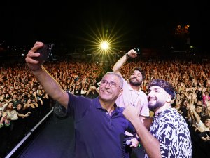 Harem’de 100 bin kişilik muhteşem konser coşkusu