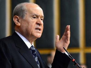 Bahçeli'den Fenerbahçe ve Beşiktaş maçlarındaki sloganlara tepki